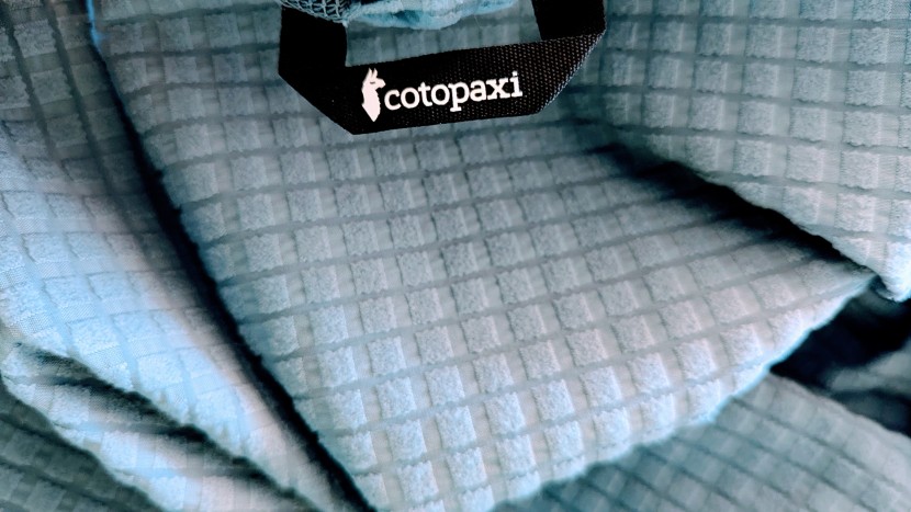 softshell jacket womens - grid fabrics, such as the soft lining of the yermo, trap air to...