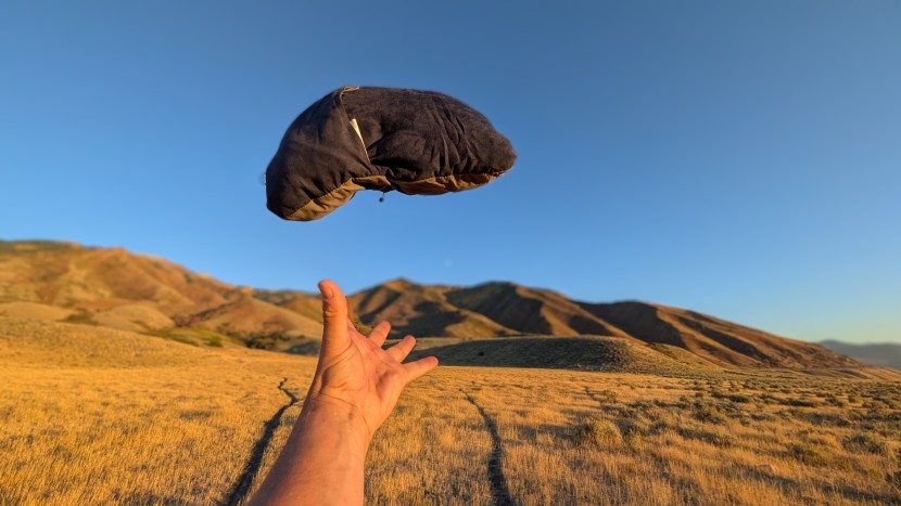 therm-a-rest compressible cinch - the foam and fabrics make this pillow feel lighter than it actually...