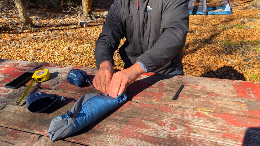 blowing it up and packing it down. it's all straightforward and easy.