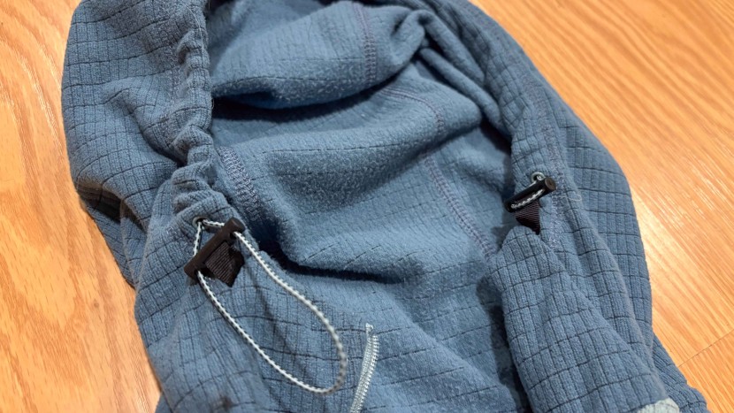 mountain hardwear summit grid hoody - while this wasn't the warmest layer, the adjustable hood greatly...