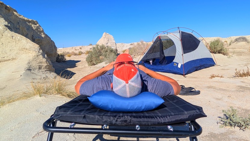 the fillo's foam layer makes stomach and back sleeping a breeze...