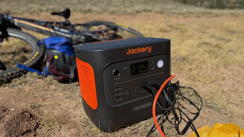jackery explorer 2000 v2 - there was easily enough power to charge two ebikes at once with the...