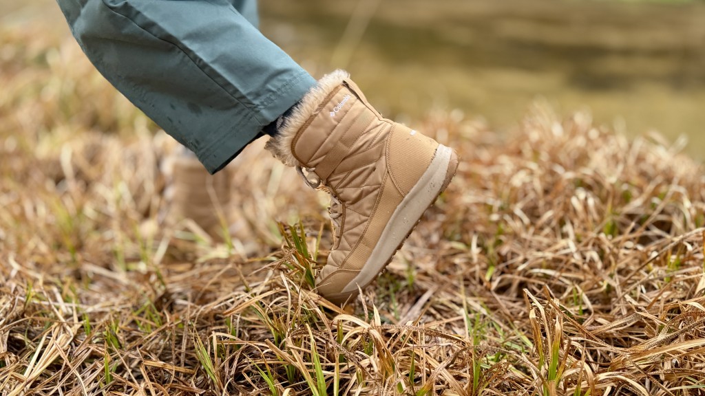 columbia minx shorty iv for women - impressive comfort and style at a budget-friendly price