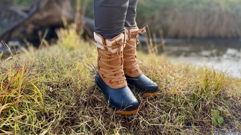 winter boots womens - the north face shellista vi utilizes both leather and synthetics for...