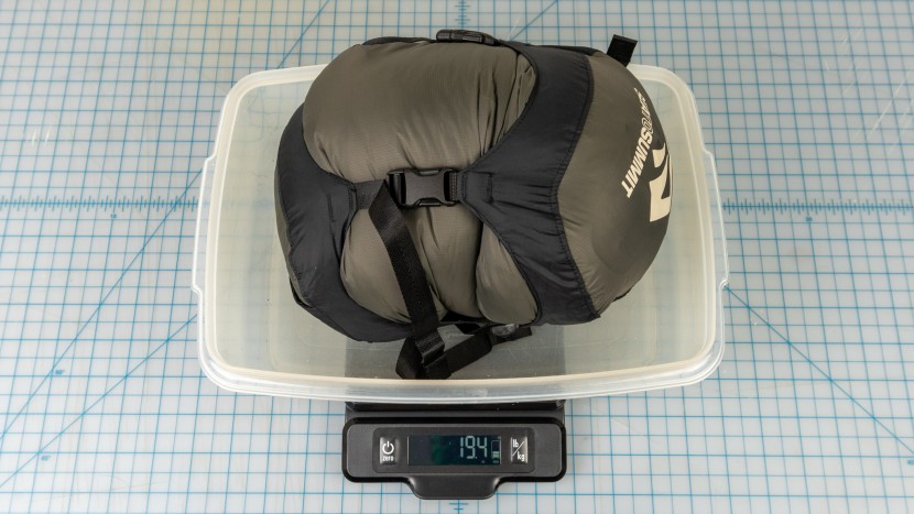 sleeping bag and stuff sack weigh in at 19.4 ounces/550 grams...