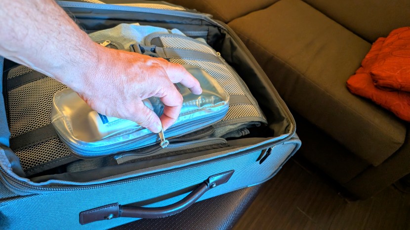 we love all of the pockets, especially the quick-stash exterior...