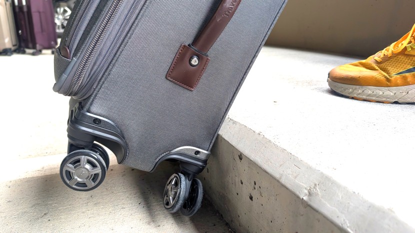 we liked all-things-handles, but we didn't like the lack of bumper...