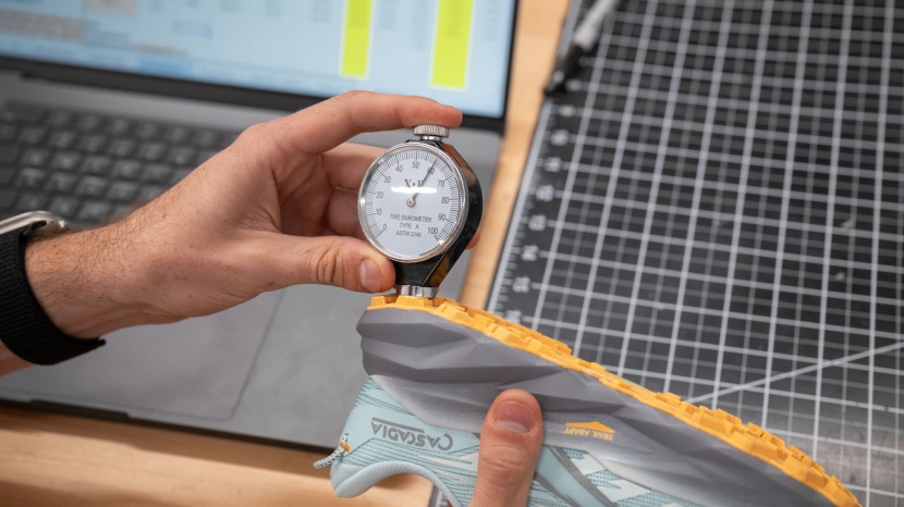brooks cascadia 19 for women - here we are measuring the hardness of the outsole. the rock plate...