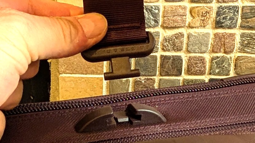 we loved all of the little convenient extras this case offers.