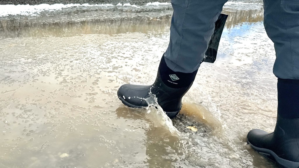 muck boot arctic sport mid - if cold puddles are your nemesis, the muck boot arctic sport mid...