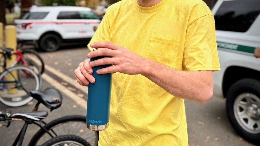 besides avoiding plastic contaminants and a cheaper hydration...