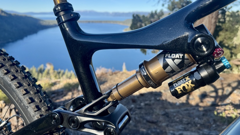 amflow pl carbon pro - the 185 x 55mm trunnion mount float x is efficient with space and...