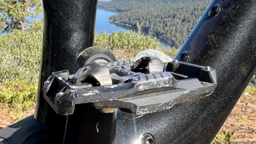 shimano xtr m9220 pedal - when your bike costs 10k+, what's a few more dollars on pedals, right?