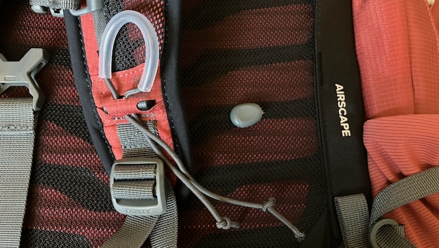 daypack womens - the elastic bungee for the pole holder snapped from the plastic tab...