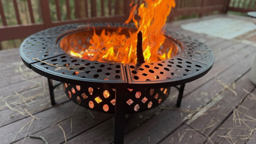outvue with grills - cozy flames are going strong on the outview. while not a smokeless...