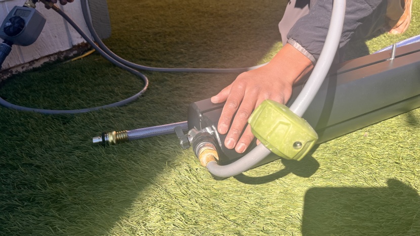 filling this unit is as simple as hooking it up to your hose.