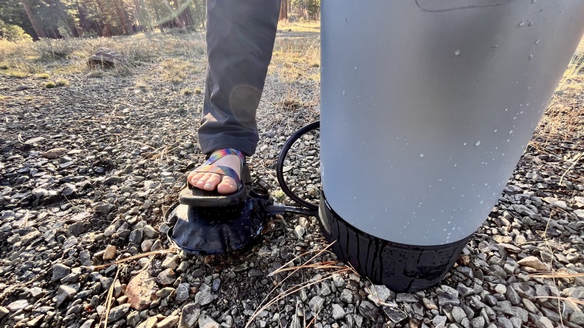 the foot pump on the helio is simple to use.