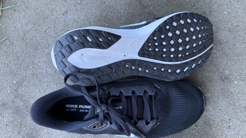 running shoes womens - each road shoe offers its own unique traction pattern, all of which...