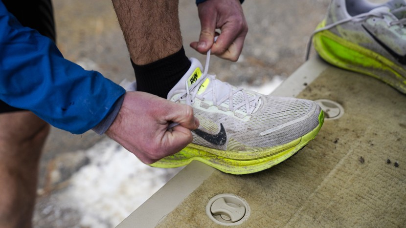 nike vomero 18 - lockdown is simple in the vomero, and the fit feels snug but correct.