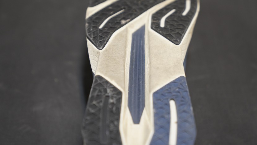 new balance fuelcell propel v5 - traction for the propel is solid, but the big cutout in the midfoot...