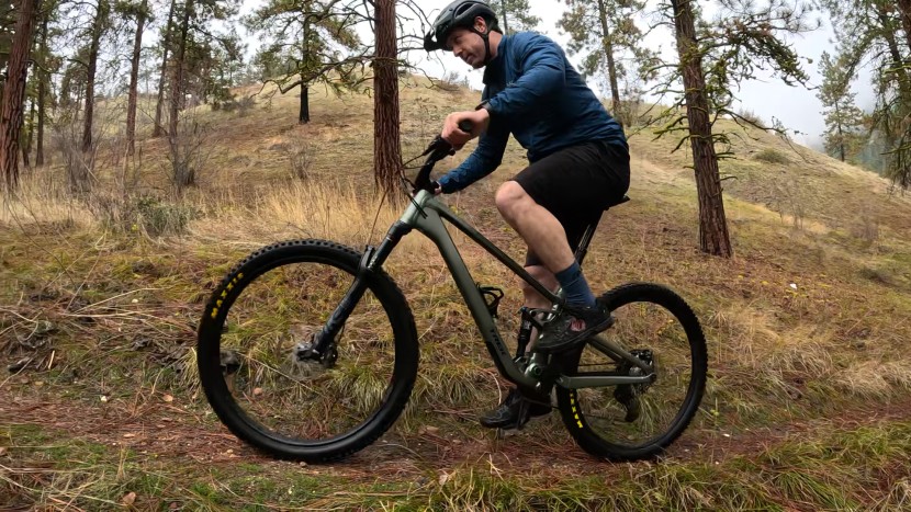 mountain bike shoes - stellar grip at a low price...what's not to love?