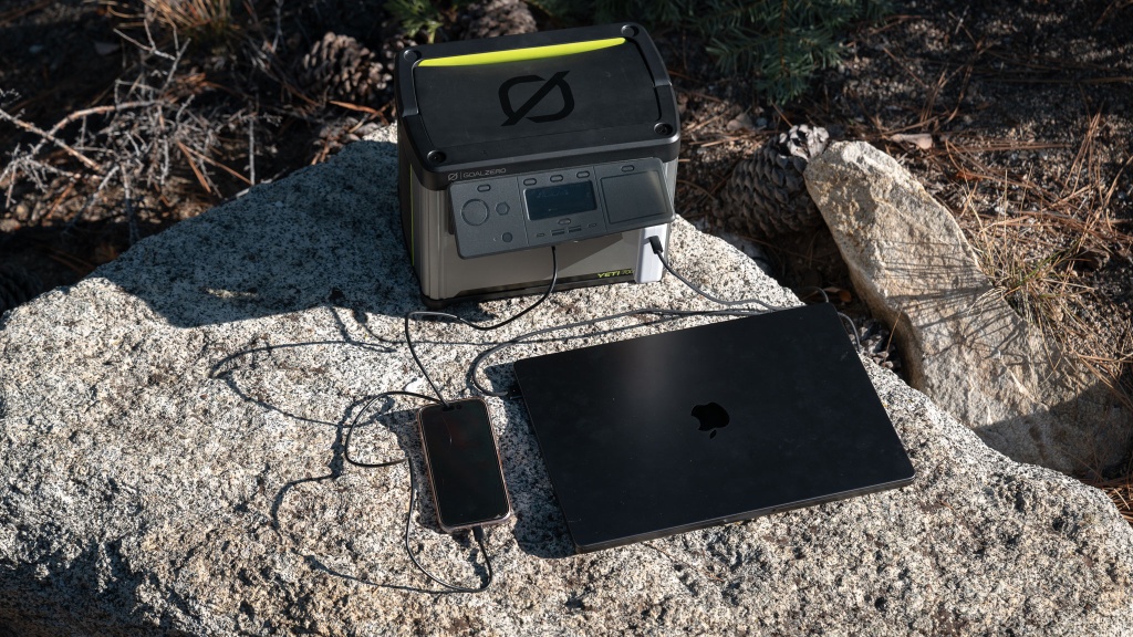 goal zero yeti 700 - the yeti 700 is best suited for device charging and running...