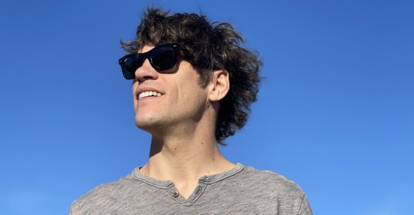 sunglasses mens - the ray-ban original wayfarers have some of the most classic style...