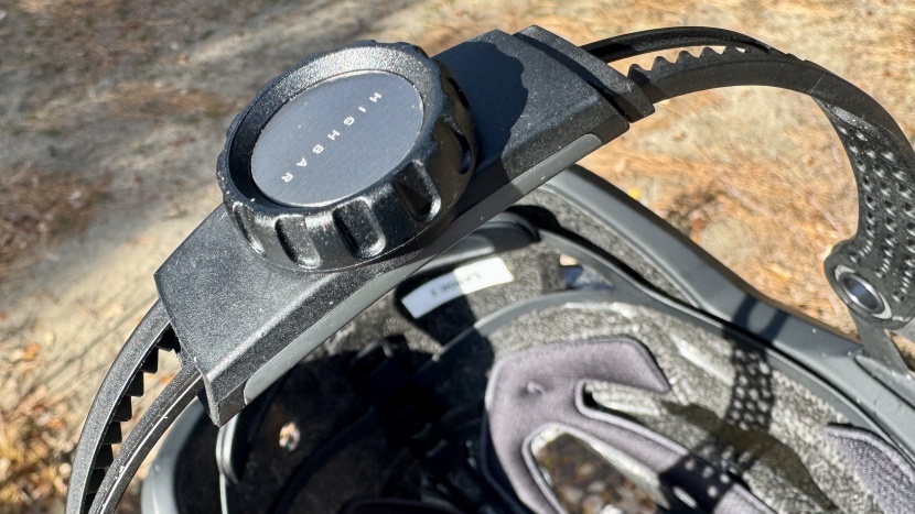 canyon deflectr rls helmet - the rotary dial on the highbar is reminiscent of a boa and easy to...