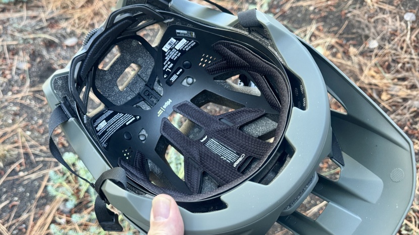 giro montaro 3 mips - while the montaro has a fair number of vents, some of them are...