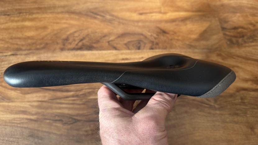 sqlab 611 ergowave mtb carbon - while the design doesn't look entirely foreign, this isn't what we...