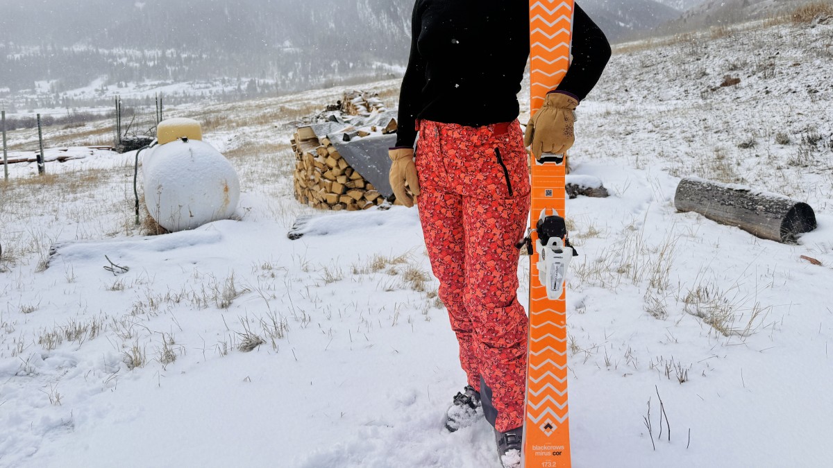 Helly Hansen Legendary Insulated Pant - Women's Review (If you're looking for slim-fitting classic resort ski pants for mostly mild days, the Legendary pants might check your...)