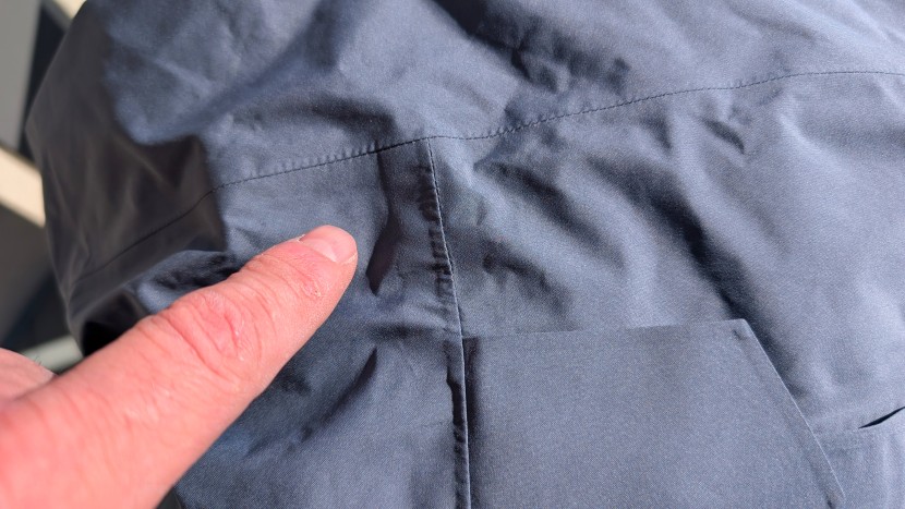 we found consistent stitching all throughout the jacket.