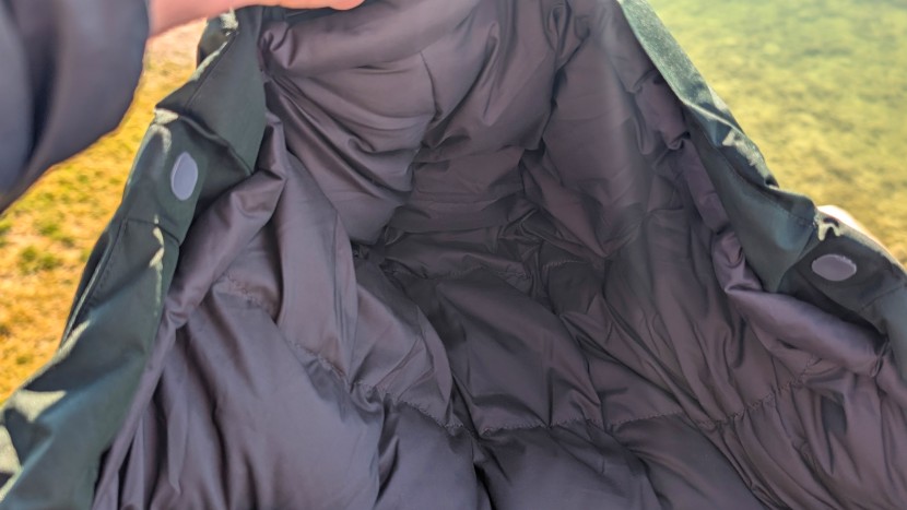 the hood is insulated so you don't have to wear a beanie underneath...