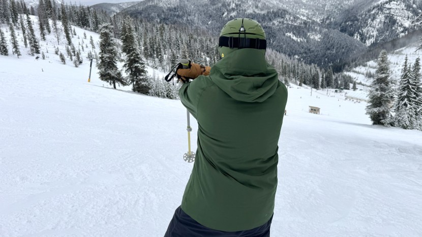 even broad shouldered testers achieved a full range of motion.