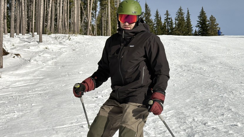 not too bulky, not too trim, the patagonia storm shift insulated...