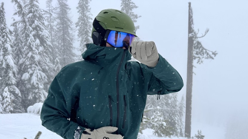 trew gear cosmic primo - the extra tall collar provided plenty of protection in bad weather.