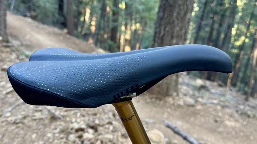 wtb pure chromoly - the smooth cover is easy to move on and features abr corners for...