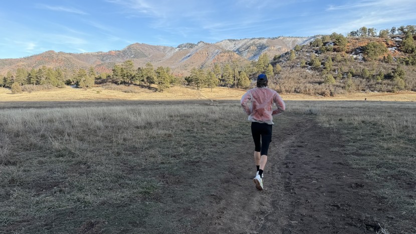 brooks cascadia 19 - a 34 mm heel stack, wide base, and trail adapt system create a...