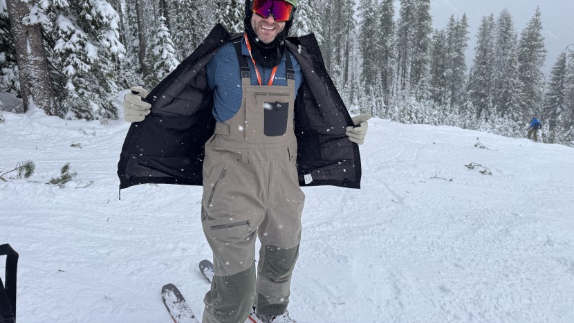 ski pants men - bibs provide some added protection and warmth.