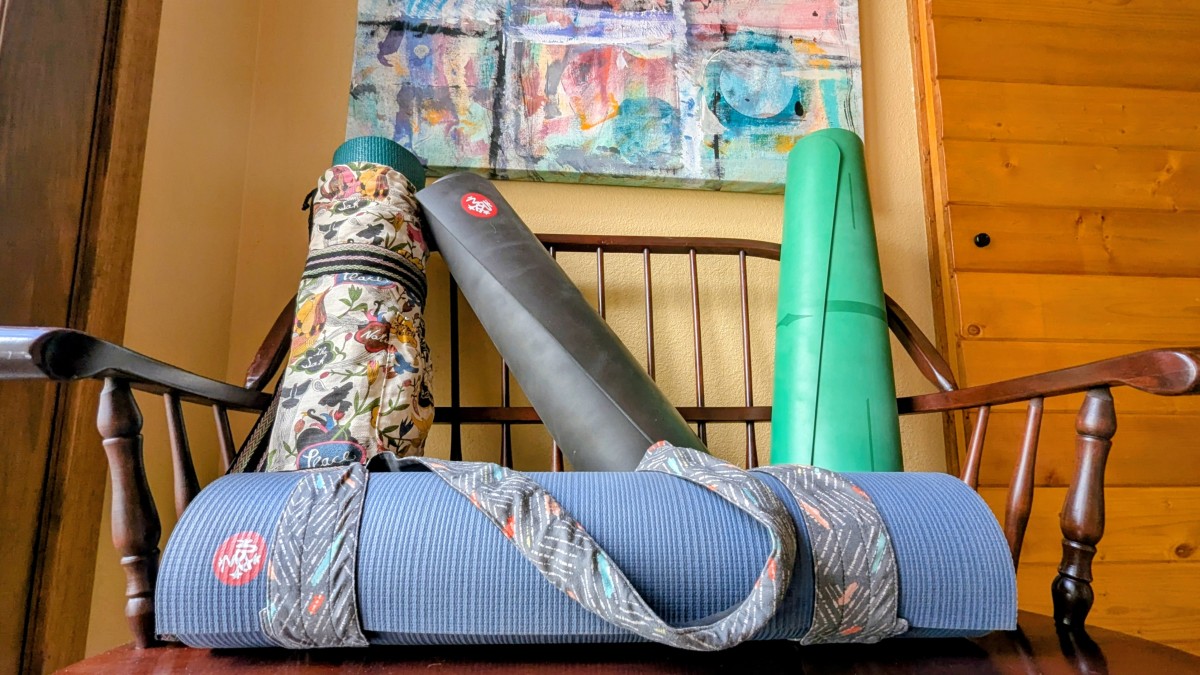 Best Yoga Mat Review (Ready to roll out, test asanas, and feel the difference with the best yoga mats.)