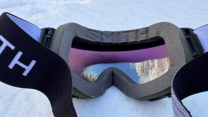 smith i/o mag - the smith foam is soft, and the flexible frame contours faces for...