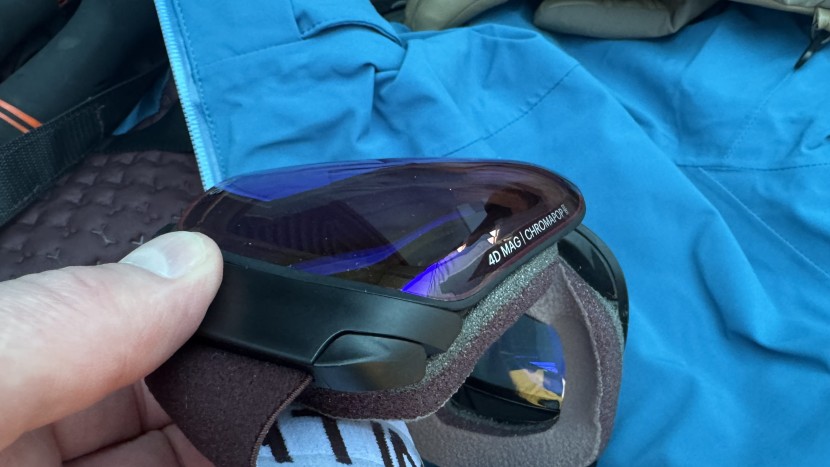 smith 4d mag - the lenses seem to fend off scratches longer than most goggles. the...