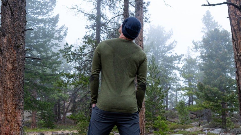 base layer men - the droptail on the smartwool intraknit thermal merino helps keep...