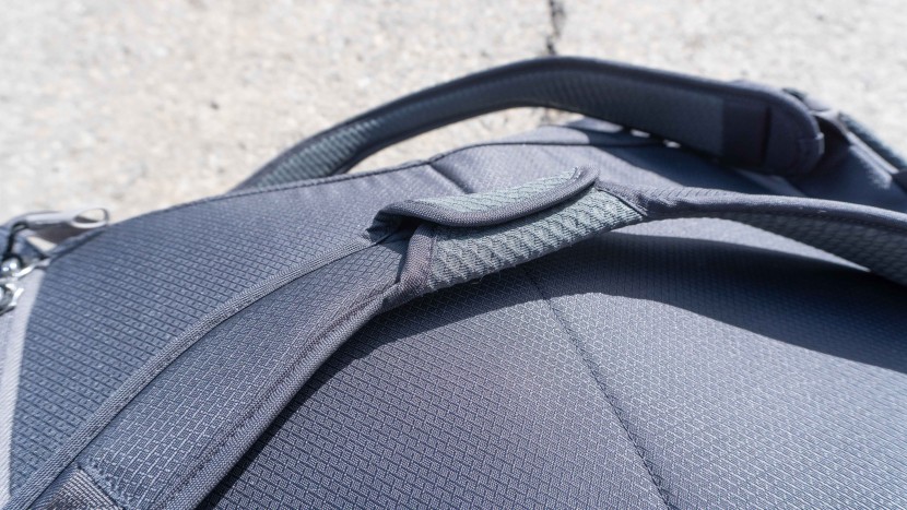 the shoulder straps are fairly well padded.