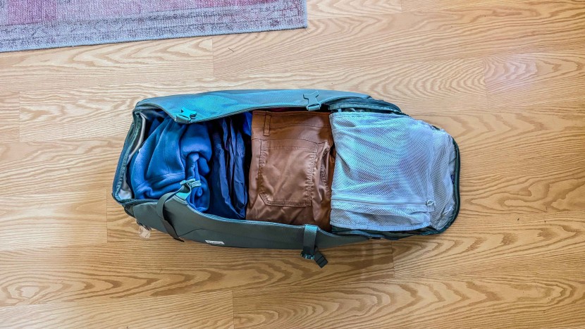 the sojourn's main compartment stays open by itself, and the...