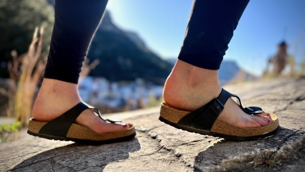 flip flops womens - we want a flip flop that's durable and can go anywhere.