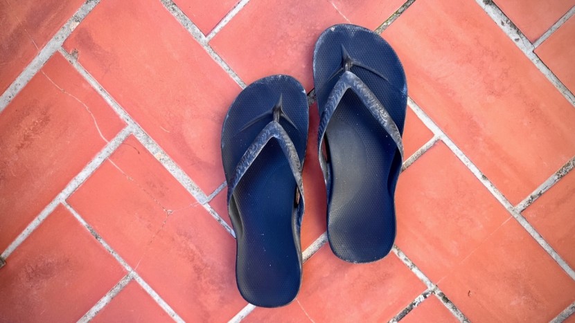 flip flops womens - the contoured footbed, texture, arch support, thicker foam, and...