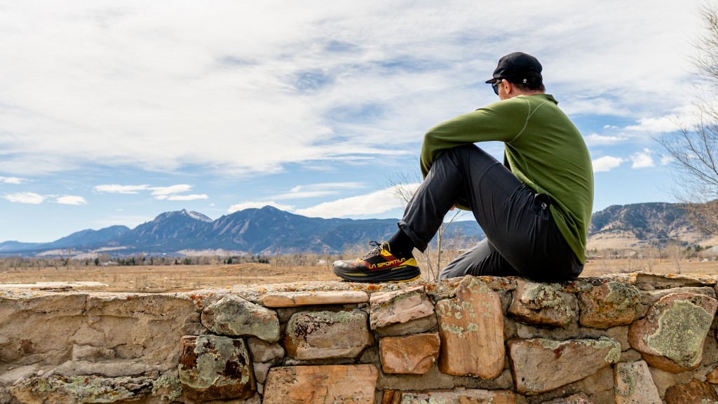 stio basis peakwool midweight half zip - the stio basis peakwool midweight half zip excels on cold days out.