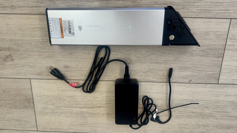 lectric xp4 - the 500-watt-hour battery can be removed from the frame for...