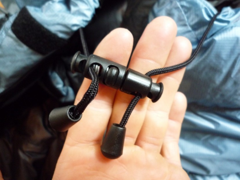 valandre shocking blue - the "double clip-in tanka" pull cords on the valandre shocking blue...